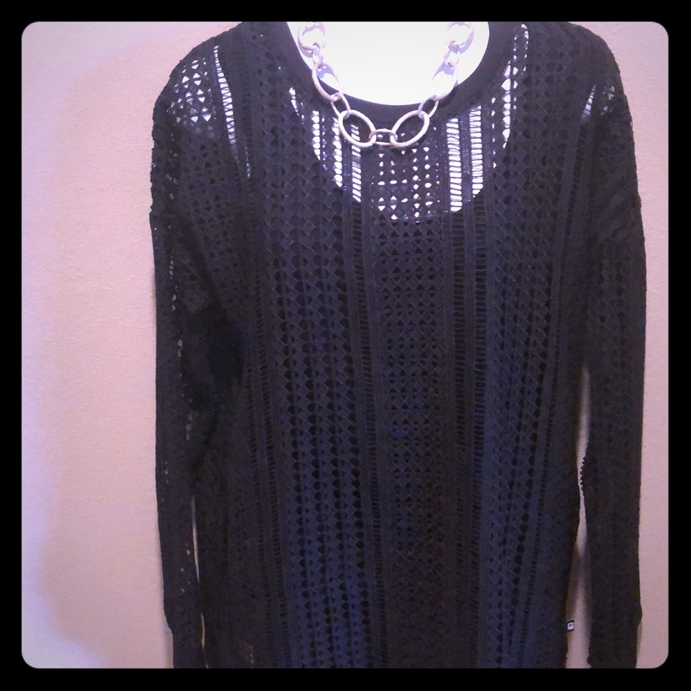 Black Fabletics Mesh L/S Medium